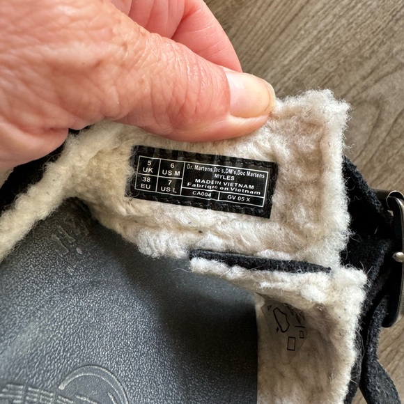 Doc Martin - Picture 2 of 4